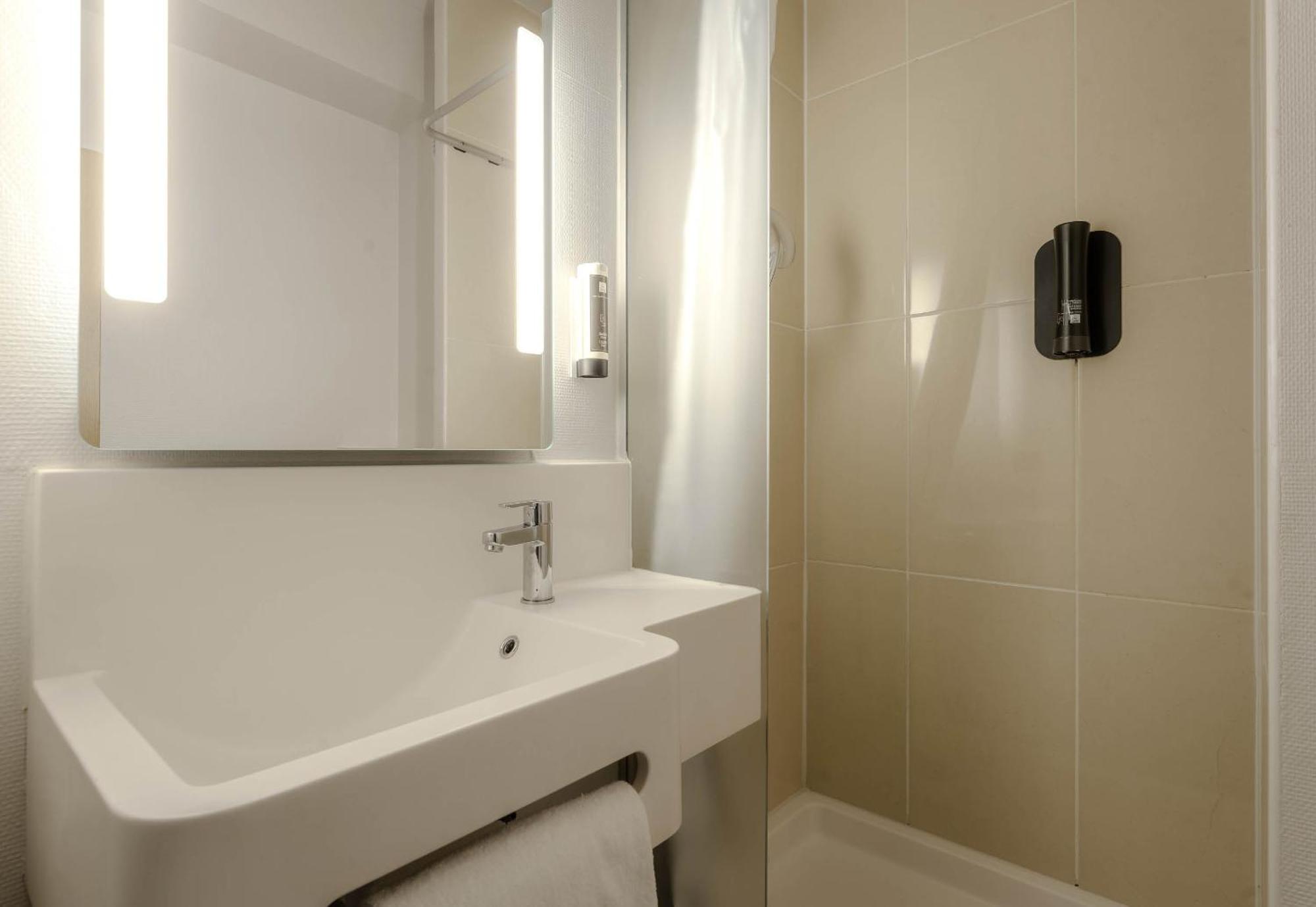 B&B Hotel Аррас Экстерьер фото
