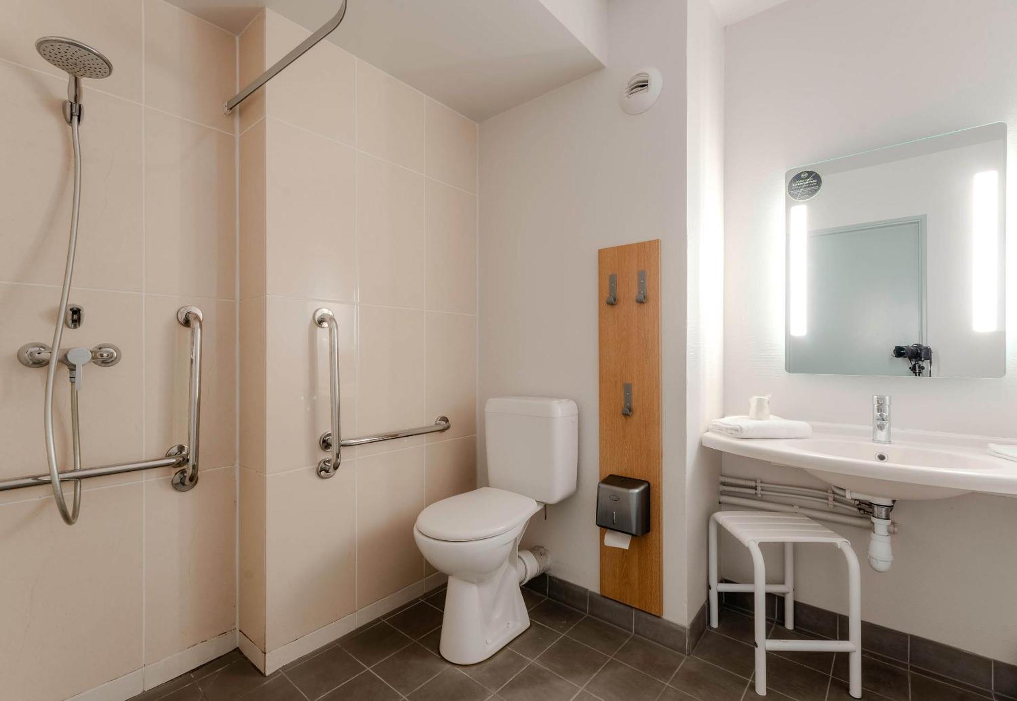B&B Hotel Аррас Экстерьер фото